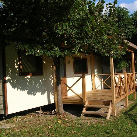 Campeggio Pian Dei Boschi Pietra Ligure Exterior foto